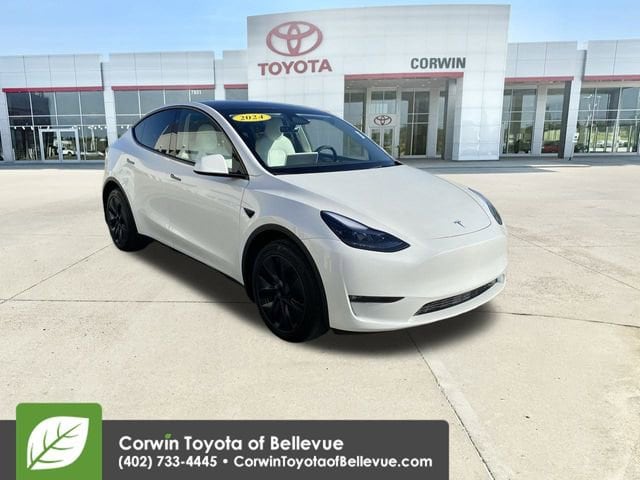 Used 2024 Tesla Model Y Long Range with VIN 7SAYGDEE2RF195479 for sale in Bellevue, NE