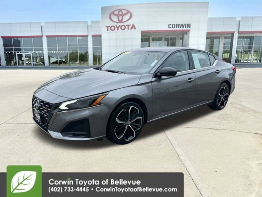 Used 2023 Nissan Altima 2.5 SR Sedan