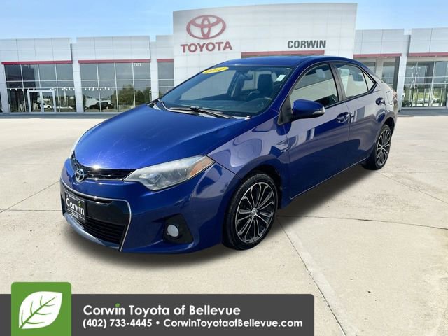 2014 Toyota Corolla LE photo 4