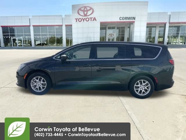 2023 Chrysler Voyager LX photo 2