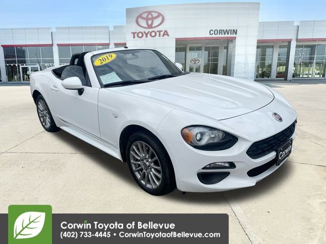 2019 Fiat 124 Spider Classica photo 2