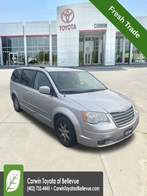 2010 Chrysler Town & Country Touring