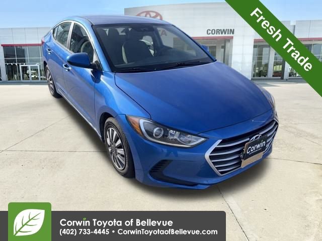 2018 Hyundai Elantra SE's photo