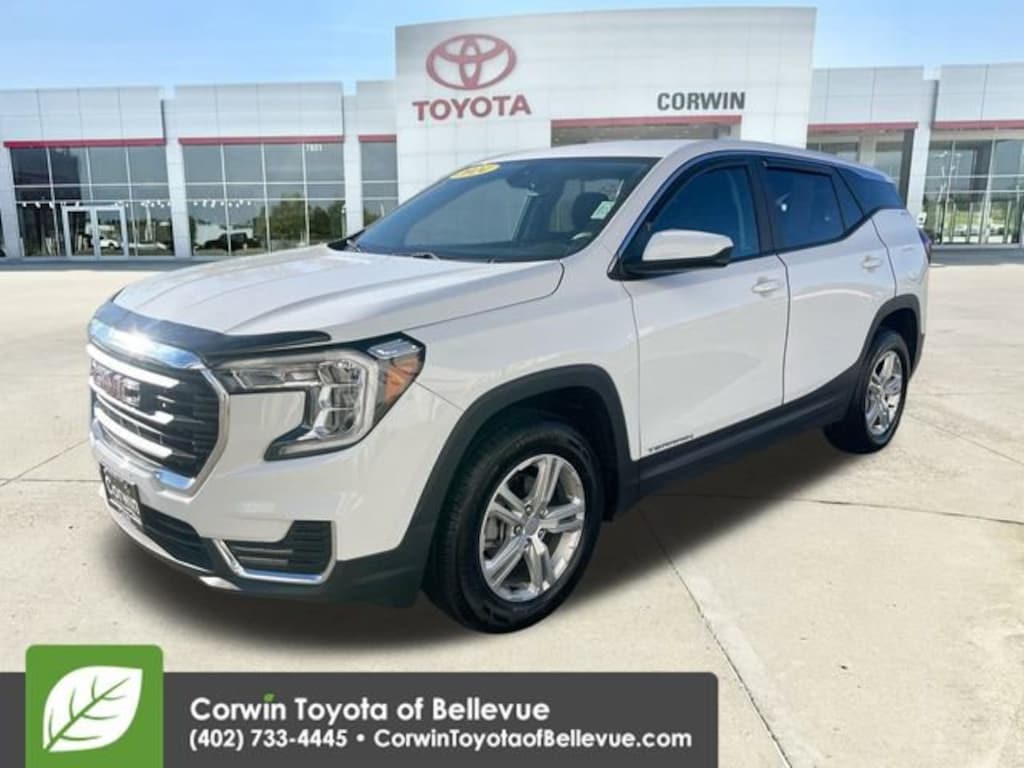 Used 2024 GMC Terrain SLE SUV