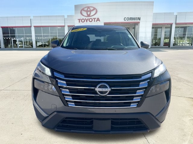 2024 Nissan Rogue SV - Photo 8