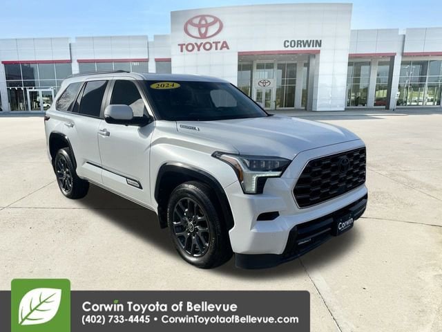 2024 Toyota Sequoia Platinum's photo