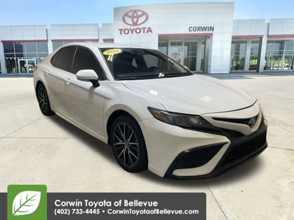 Used 2024 Toyota Camry SE Sedan