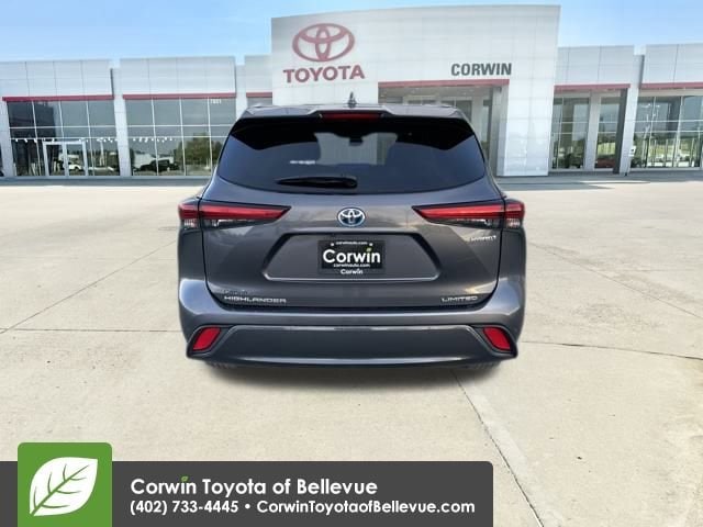 2023 Toyota Highlander Hybrid Limited photo 3