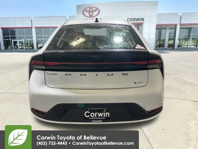 2026 Toyota Prius LE photo 4