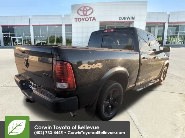 2019 Ram 1500 SLT photo 3