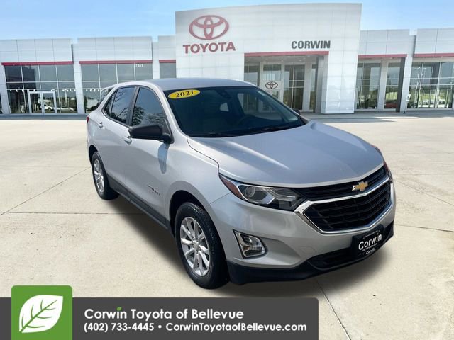 2021 Chevrolet Equinox LS photo 2