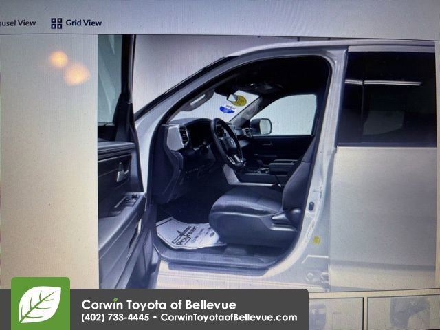 2022 Toyota Tundra SR5 CrewMax photo 3