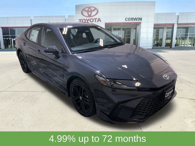 2026 Toyota Camry SE's photo