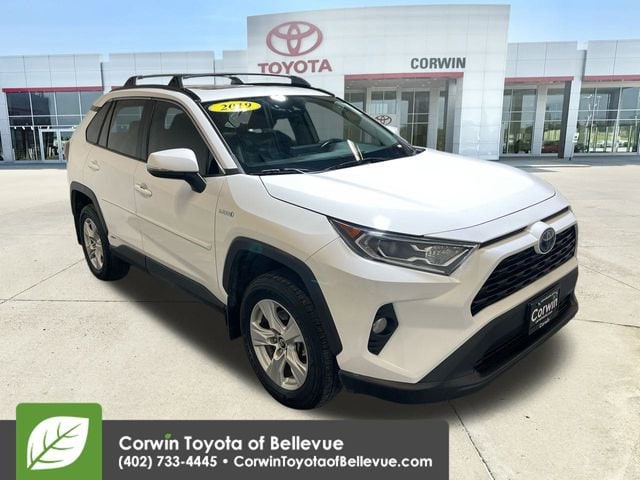 2019 Toyota RAV4 XLE's photo