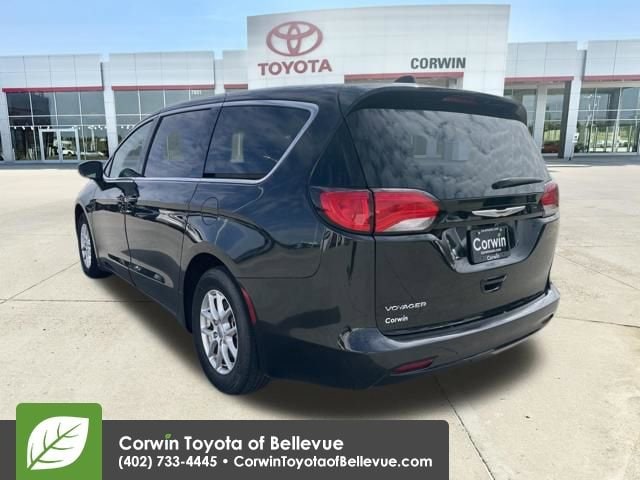 2023 Chrysler Voyager LX photo 3