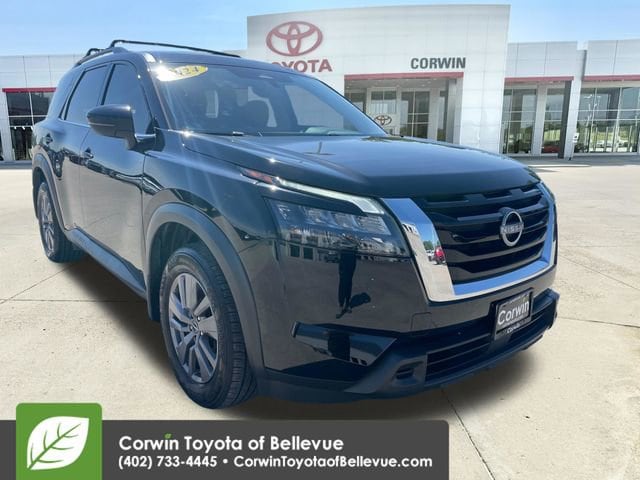 2024 Nissan Pathfinder SV 4WD's photo