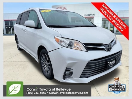 2019 Toyota Sienna XLE Van