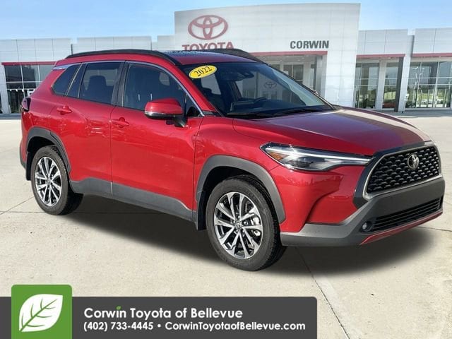 2022 Toyota Corolla Cross XLE's photo