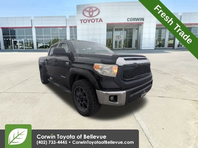 2014 Toyota Tundra SR5's photo