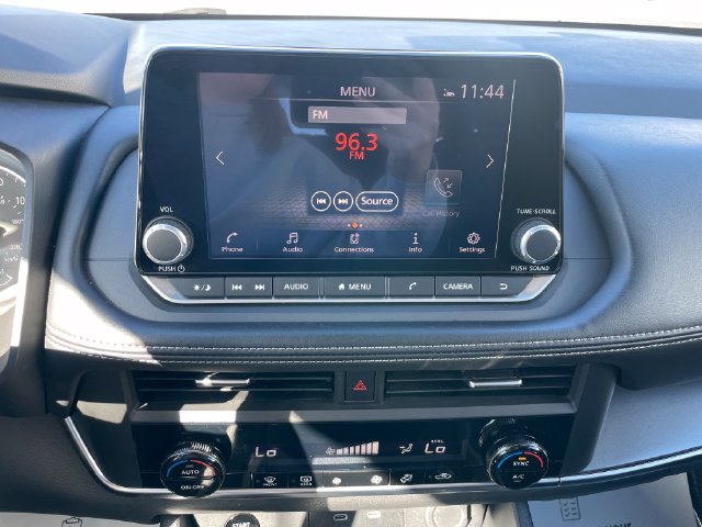2024 Nissan Rogue SV - Photo 13
