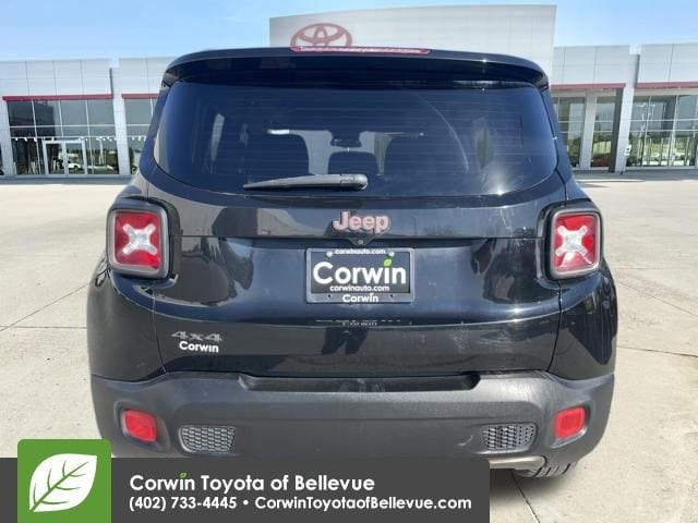 2016 Jeep Renegade Latitude North Edition photo 4