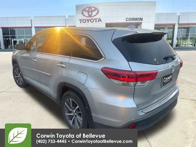 2019 Toyota Highlander SE XLE photo 4