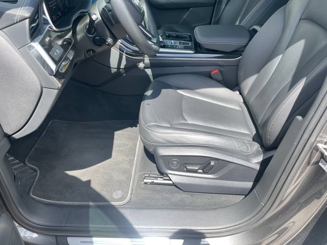 2025 Audi Q7 Premium Plus - Photo 9