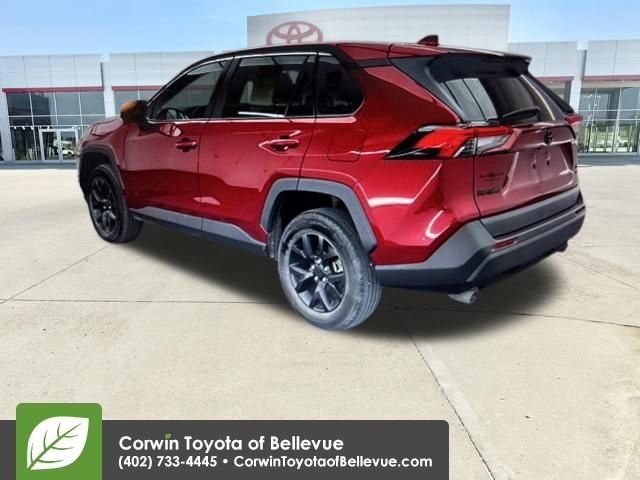 2023 Toyota RAV4 LE photo 4