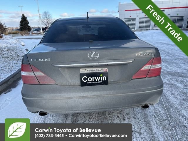 2005 Lexus LS 430 photo 2