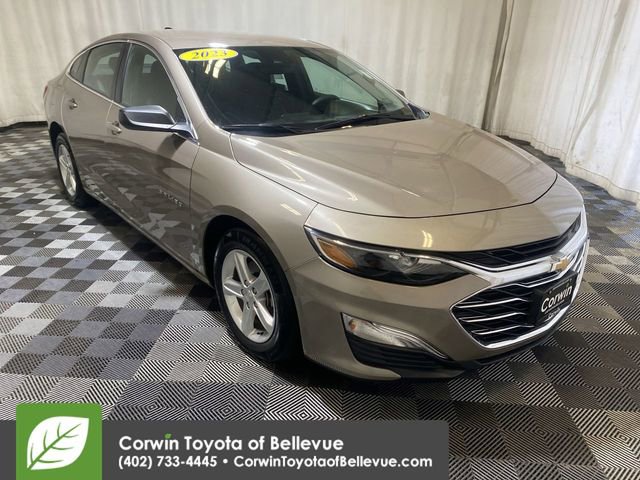 2023 Chevrolet Malibu LS photo 2