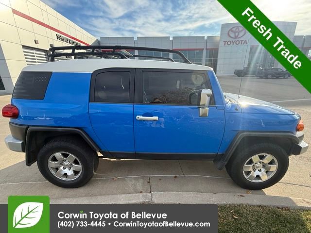 2008 Toyota FJ Cruiser Base photo 2