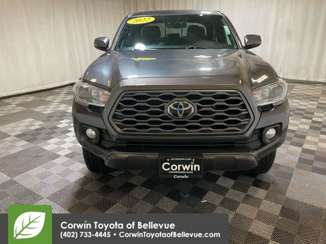 2022 Toyota Tacoma TRD Off-Road photo 3