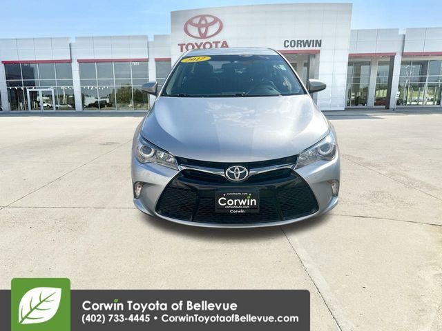 2017 Toyota Camry XLE XSE photo 3