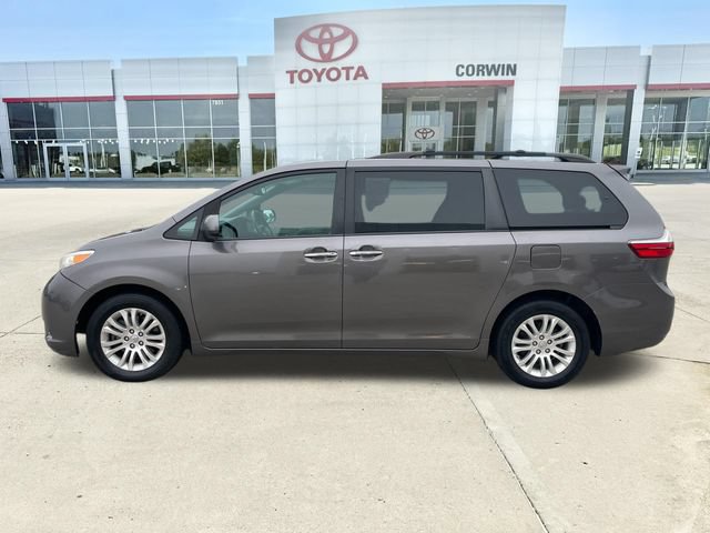 Used 2017 Toyota Sienna XLE with VIN 5TDYZ3DCXHS856106 for sale in Bellevue, NE
