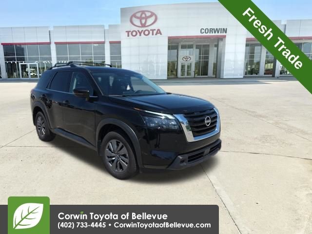 2024 Nissan Pathfinder SV 4WD's photo