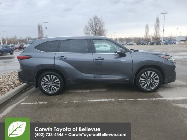 Used 2020 Toyota Highlander Platinum with VIN 5TDEBRCH0LS007084 for sale in Bellevue, NE