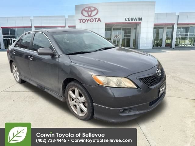 2009 Toyota Camry LE's photo