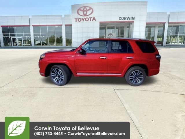 2022 Toyota 4Runner Limited photo 2