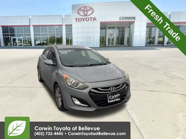 2015 Hyundai Elantra GT Base's photo