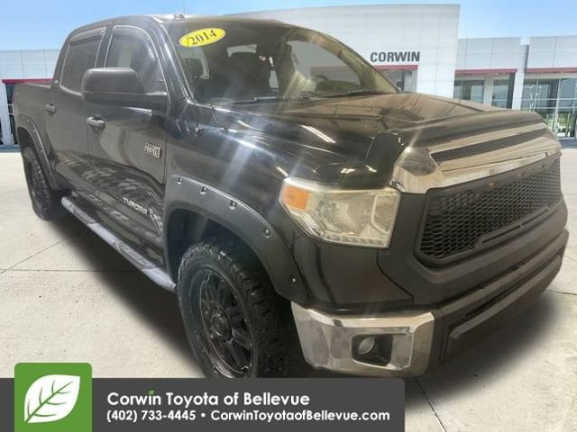 2014 Toyota Tundra SR5's photo