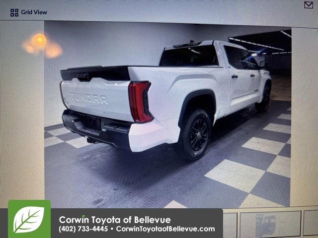 2022 Toyota Tundra SR5 CrewMax photo 2