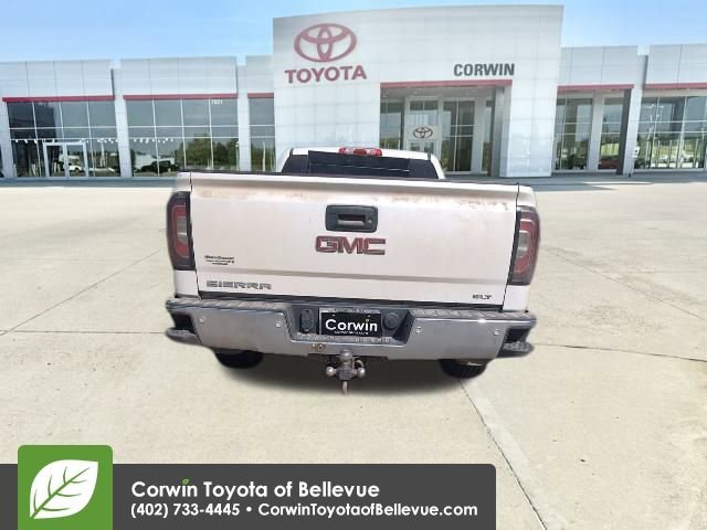 2017 Gmc Sierra 1500 SLT photo 4