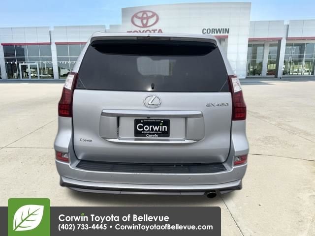 2017 Lexus GX 460 photo 4