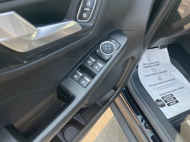 2024 Ford Escape ST-Line - Photo 12