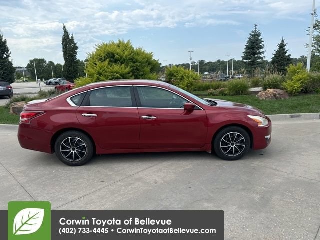 Used 2015 Nissan Altima S with VIN 1N4AL3AP8FC459234 for sale in Bellevue, NE