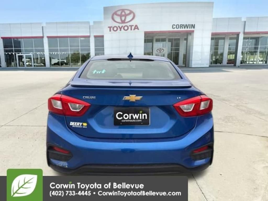 Used 2017 Chevrolet Cruze LT Sedan