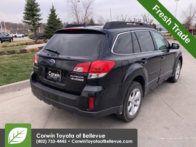 2014 Subaru Outback Limited photo 3
