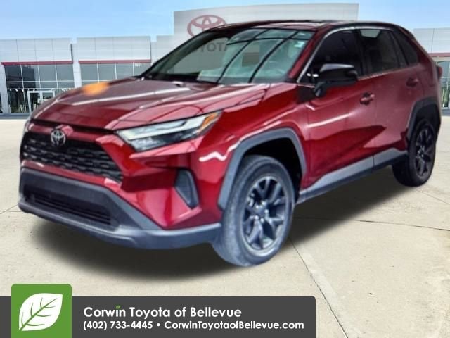 2023 Toyota RAV4 LE photo 2