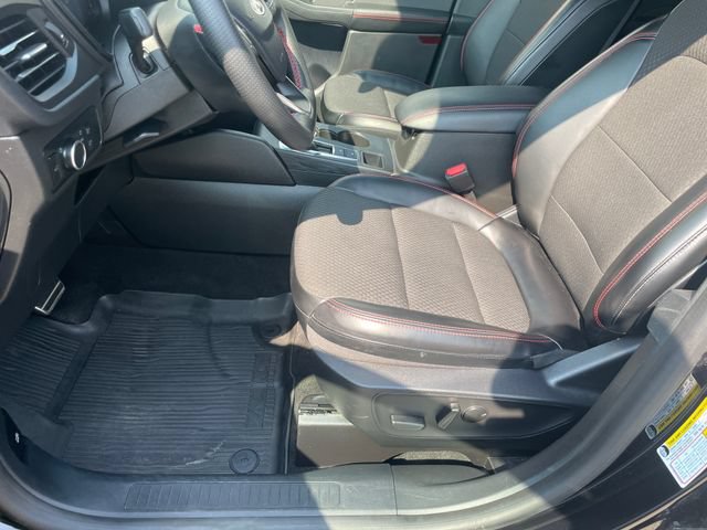 2024 Ford Escape ST-Line - Photo 9