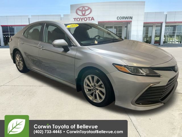 2023 Toyota Camry LE photo 2